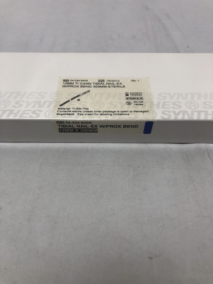 04.034.640S - SYNTHES - Titanium Cannulated Tibial Nail with Prox Bend, 12mm X 300mm, (BX/1) - ( Expiry Date: 2022-10-31 )