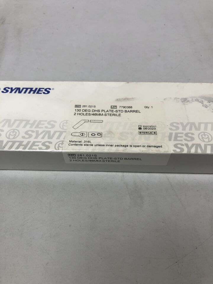 281.021S - SYNTHES - 130 Degree DHS Plate-STD Barrel, 2 holes, 46mm, (BX/1) - ( Expiry Date: 2023-08-31 )