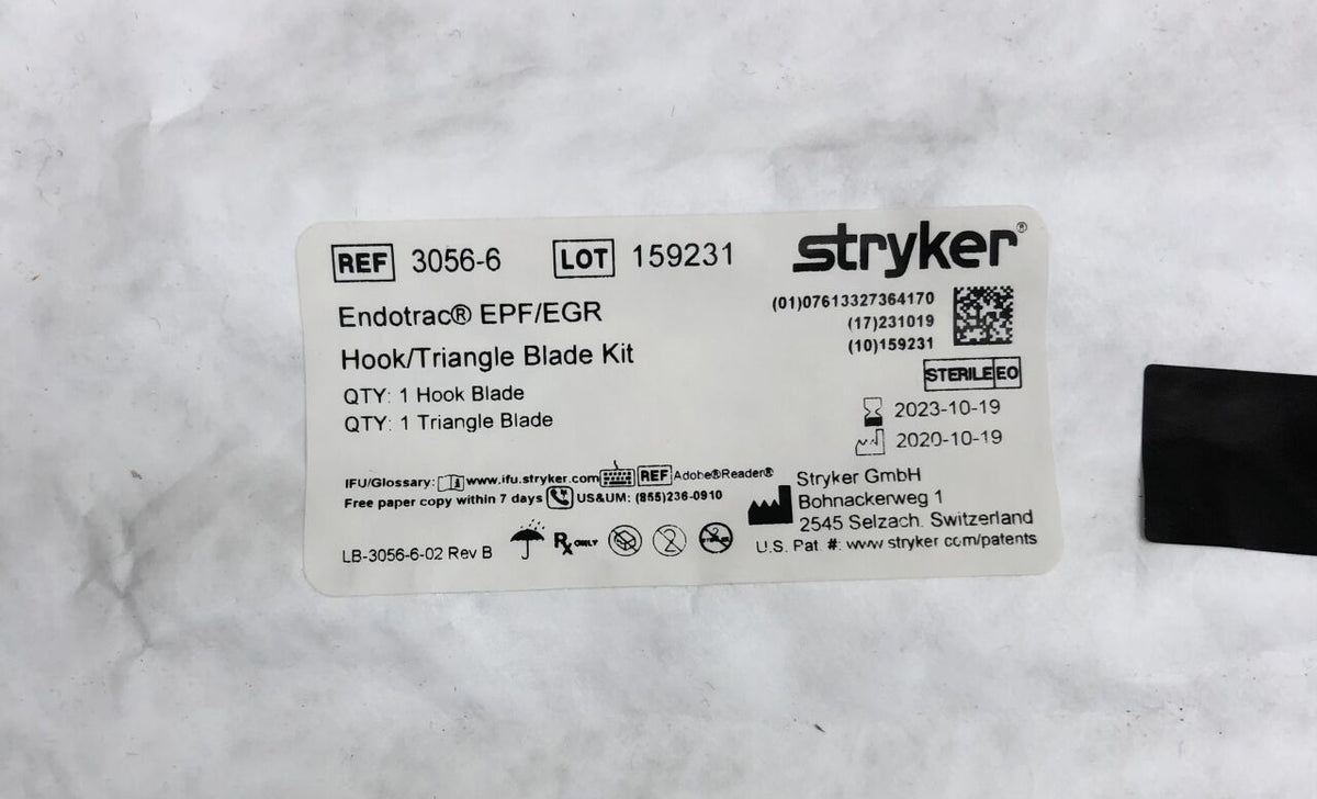 3056-6 - STRYKER - Endotracheal EPF/EGR, Hook/Triangle Blade Kit, ()