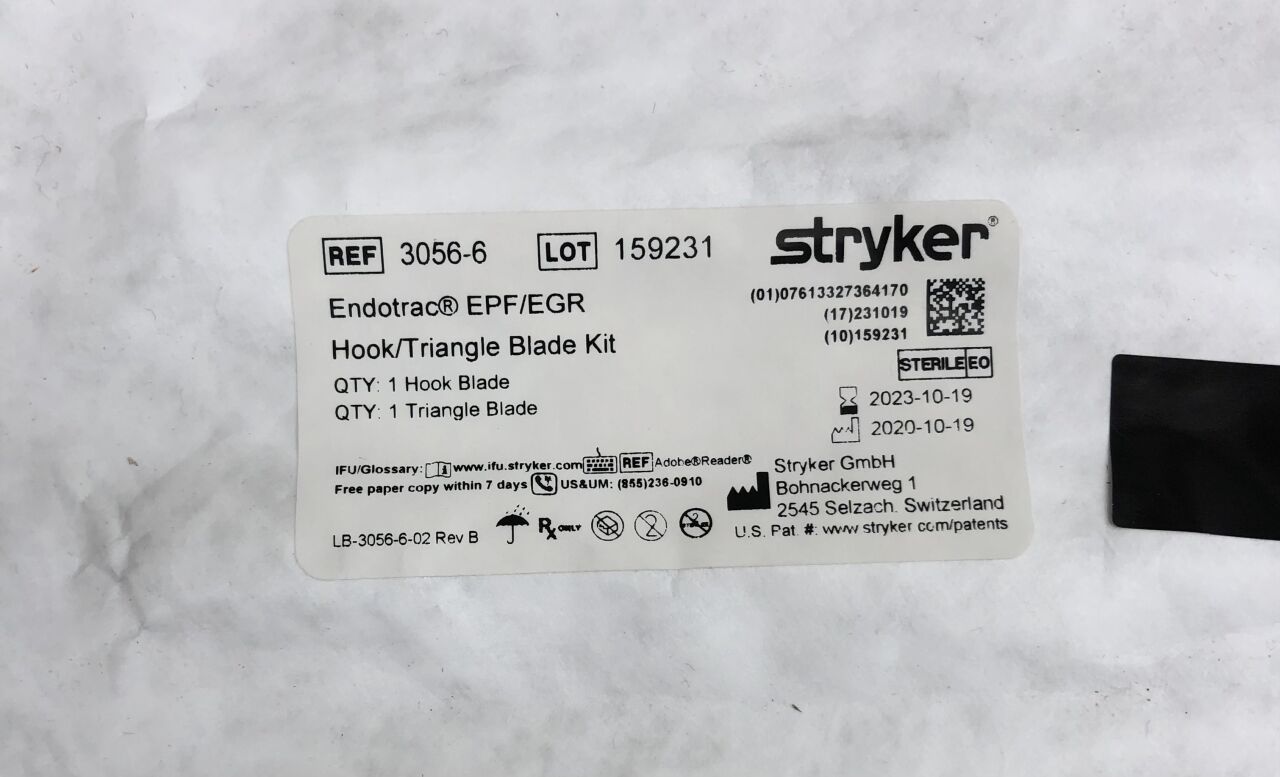 3056-6 - STRYKER - Endotracheal EPF/EGR, Hook/Triangle Blade Kit, () - ( Expiry Date: 2023-10-19 )