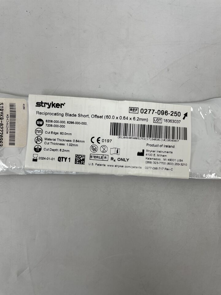 0277-096-250 - STRYKER - reciprocating blade short (60.0mm x 0.64mm x 6.2mm), () - ( Expiry Date: 2024-01-01 )