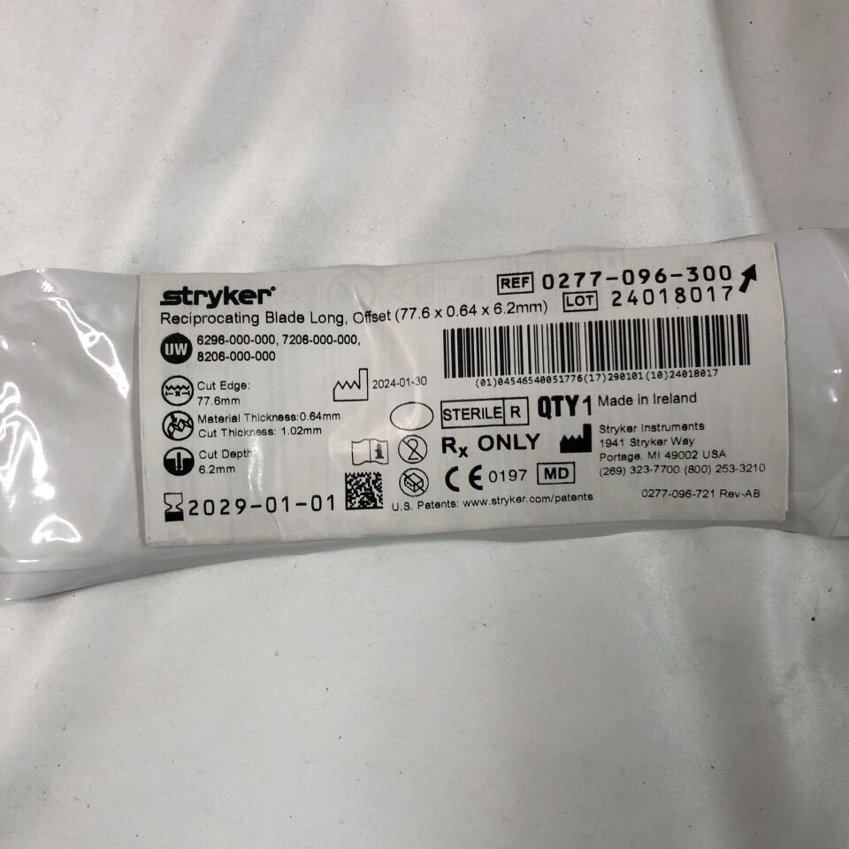 0277-096-300 - STRYKER - Cuchilla reciprocante larga, desplazada, 77,6 x 0,64 x 6,2 mm, (unidad) - (Fecha de caducidad: 01/01/2029)