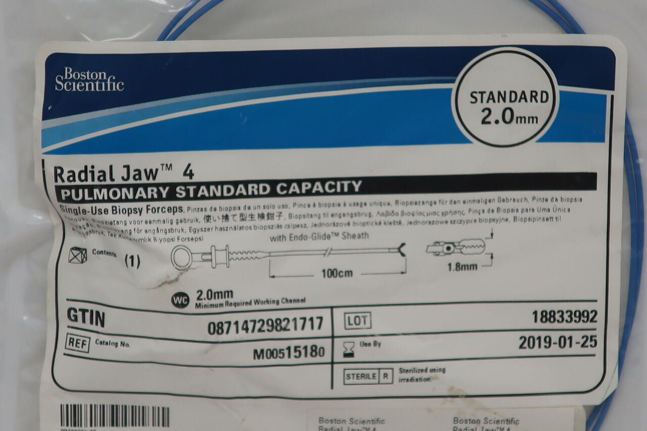 Radial Jaw 4 pulmonary standard single-use biopsy forceps packaging, 2.0mm diameter, medical supplies.