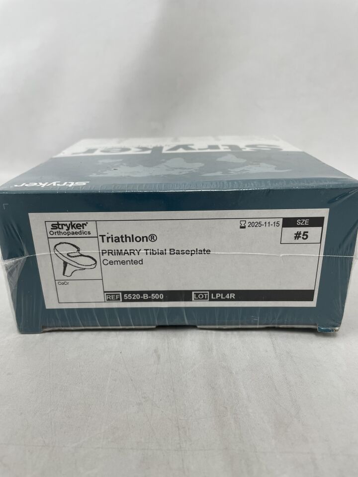 5520-B-500 - STRYKER - Triathlon Primary Tibial Baseplate Cemented #5 , ( BX/1 ) - ( Expiry Date : 2025-11-15 )