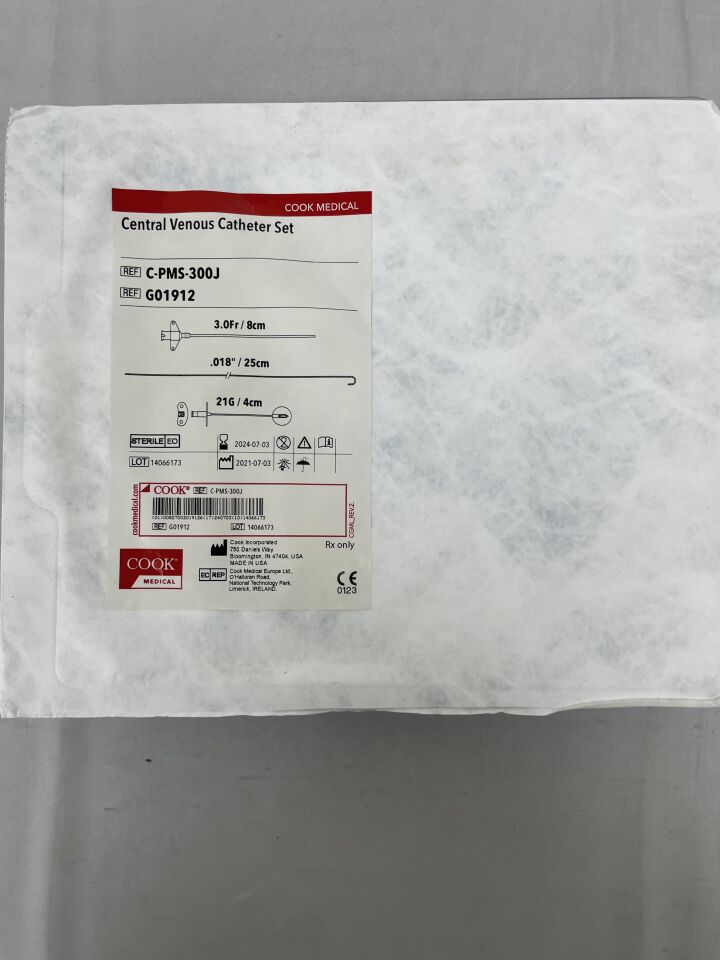 G01912 - COOK - CVC Set, Single Lumen 3F x 8cm, () - ( Expiry Date: 2024-07-03 )