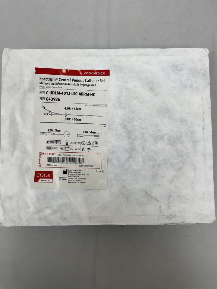 G43986 - COOK - Spectrum Double Lumen Central Venous Catheter Minocycline/Rifampin, 4F x 15cm, () - ( Expiry Date: 2023-09-15 )