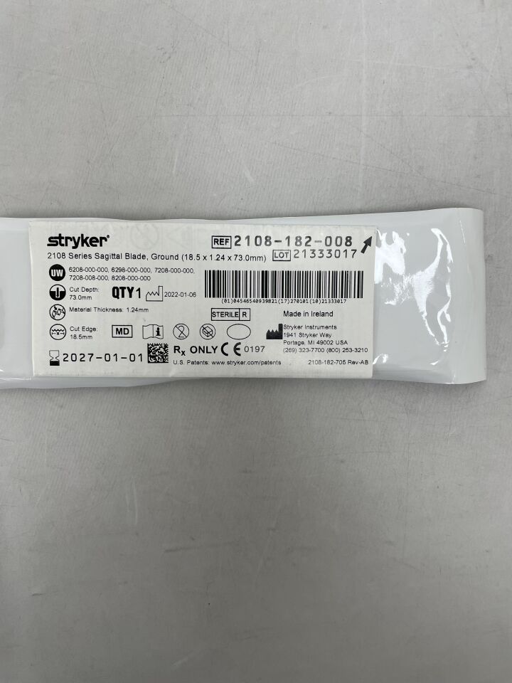 2108-182-008 - STRYKER - Sagittal Blade, No Offset 18.6mm x 84.4mm x 1.24mm , ( EA ) - ( Expiry Date : 2027-01-01 )