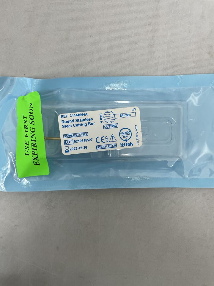 31144064A - MEDTRONIC - Xomed Round Stainless Steel Cutting Bur For use up to 80,00 rpm 4.0mm x 64mm, (EA) - ( Expiry Date: 2023-12-26 )
