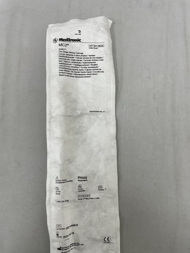 91265C - MEDTRONIC - MC2 Two Stage Venous Cannula, Non-Vented 15" x 36/46F, 1/2" Connection, (EA) - ( Expiry Date: 2024-10-15 )