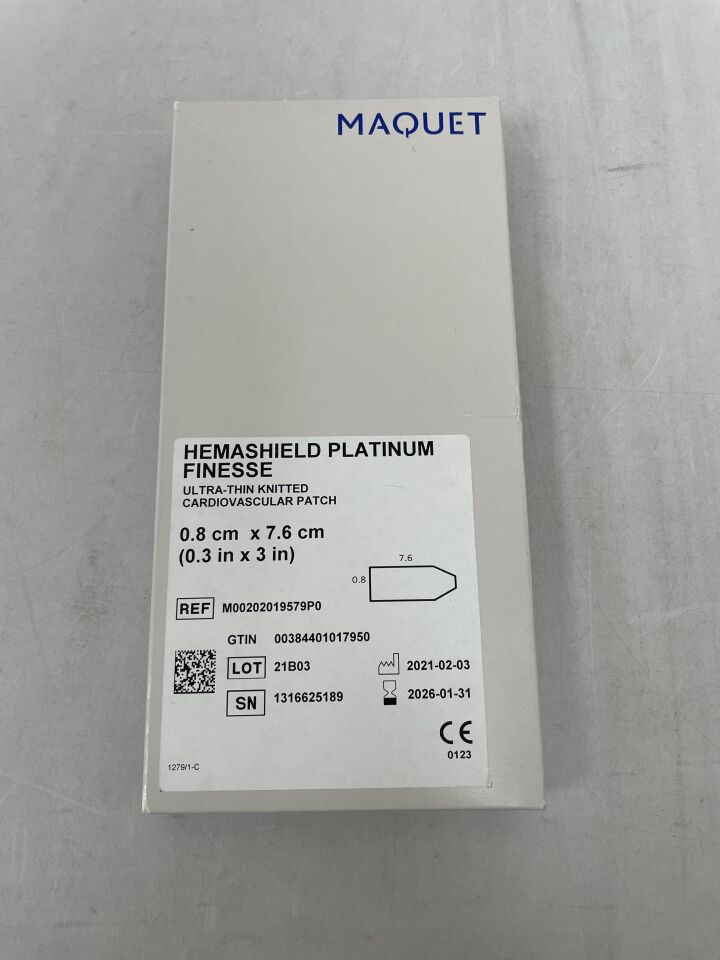 M00202019579P0 - MAQUET - Hemashield Platinum Finesse Ultra-Thin Knitted Cardiovascular Patch - 0.8cm x 7.6cm , ( BX/1 ) - ( Expiry Date : 2026-01-31 )