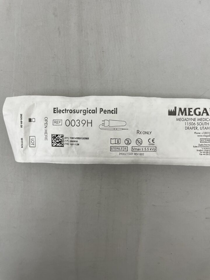 0039H - ETHICON - Electrodo de cuchilla sin recubrimiento para interruptor de botón de lápiz electroquirúrgico Megadyne, funda con cable de 3 m (10 pies), (unidad) - (Fecha de vencimiento: 30/09/2025)
