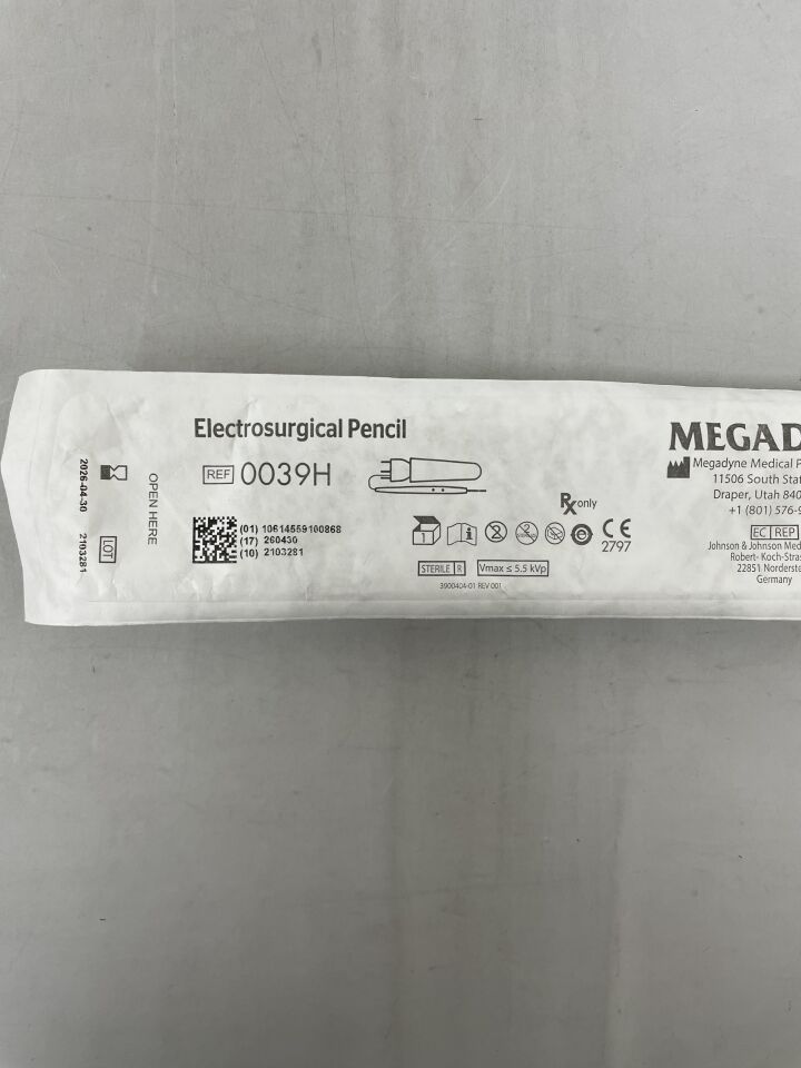 0039H - ETHICON - Electrodo de cuchilla sin recubrimiento para interruptor de botón de lápiz electroquirúrgico Megadyne, funda con cable de 3 m (10 pies), (unidad) - (Fecha de vencimiento: 30/04/2026)