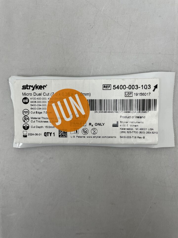 5400-003-103 - STRYKER - Dual-Cut Short Narrow Sagittal Saw Blade 7mm x 15mm x 0.5mm, (EA) - ( Expiry Date: 2024-06-01 )