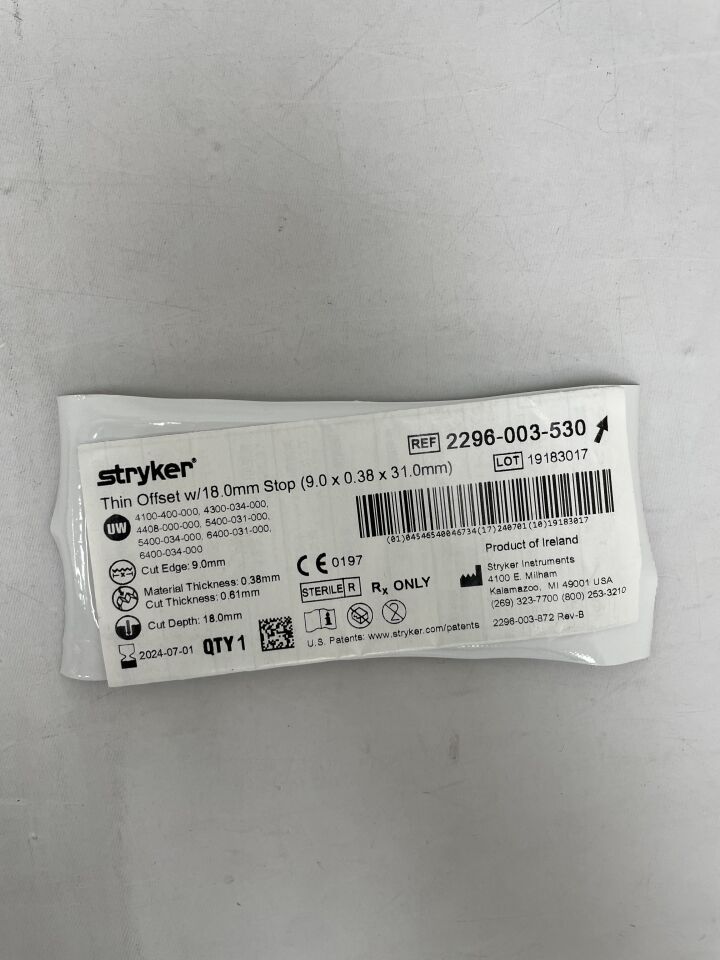 2296-003-530 - STRYKER - Aggressive Thin Offset Blade w/18mm Stop, Long, Medium 9mm x 0.38mm x 31mm, (EA) - ( Expiry Date: 2024-07-01 )