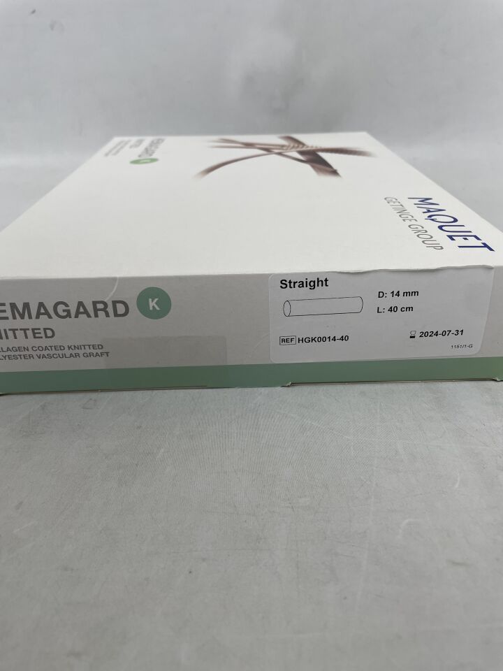 HGK0014-40 - MAQUET - Hemagard Knitted Vascular Graft, Straight 14mm x 40cm, (BX/1) - ( Expiry Date: 2024-07-31 )