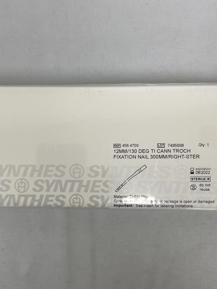 456.470S - SYNTHES - Titanium Alloy Right Cannulated Trochanteric Fixation Nail, 12 x 300mm, (BX/1) - ( Expiry Date: 2022-08-31 )