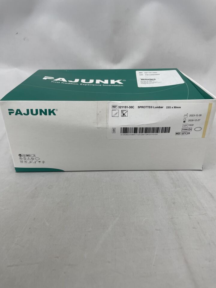 321151-30C - PAJUNK - Aguja lumbar Sprotte con alas, calibre 22, 90 mm, con introductor de 30 mm (caja de 25) - (Fecha de caducidad: 27/12/2028)