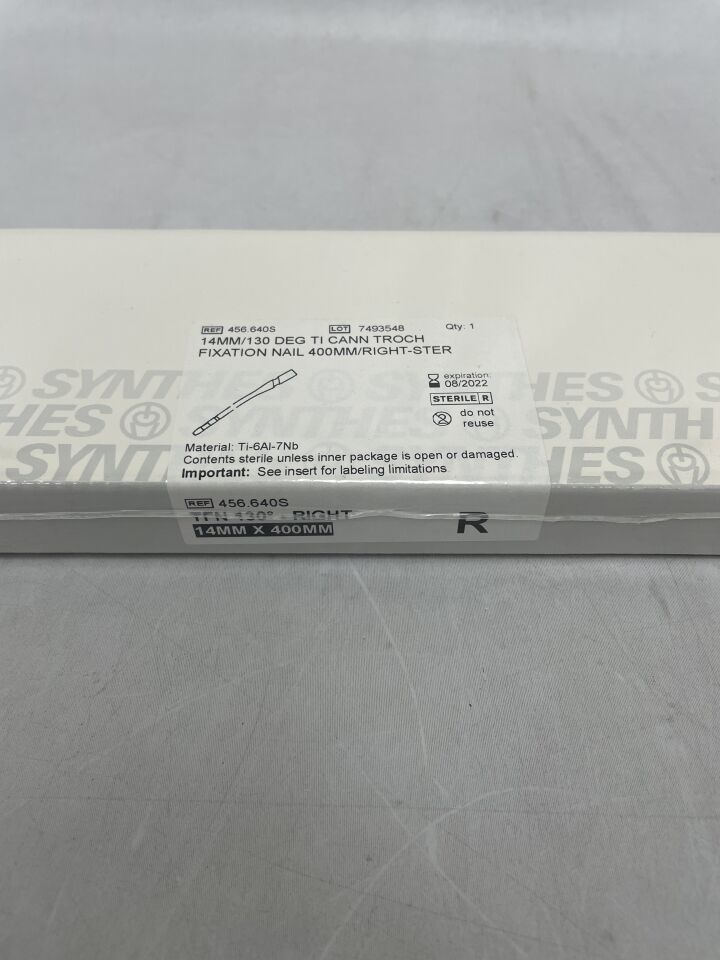 456.640S - SYNTHES - Titanium Alloy Right Cannulated Trochanteric Fixation Nail, 14 x 400mm, (BX/1) - ( Expiry Date: 2022-08-31 )