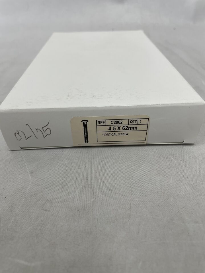 C2862 - CONMED - Cortical Screw, 4.5mm x 62mm, (BX/1) - ( Expiry Date: 2025-02-15 )