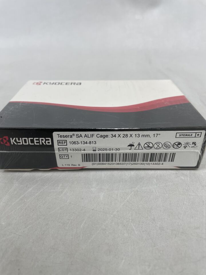1063-134-813 - KYOCERA MEDICAL - Ti6Al4V Teresa ALIF Implant system 34 X 28, 13mm Height 17° Hyperlordotic, (BX/1) - ( Expiry Date: 2025-01-30 )