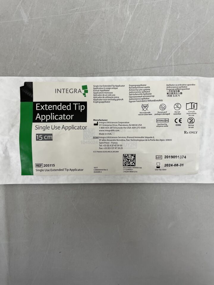 205115 - INTEGRA - Extended Tip Applicator, Single Use Applicator, 15cm, (EA) - ( Expiry Date: 2024-08-31 )
