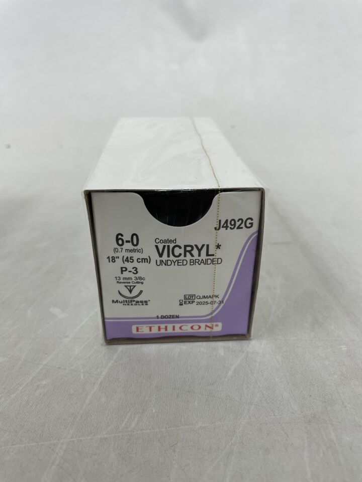 J492G - ETHICON - 塗層薇喬可吸收編織聚乳酸-羥基乙酸共聚物 910 縫合線,6-0 號,18 英寸長,P-3 針,(盒裝/12)-(有效期至:2025-07-31)