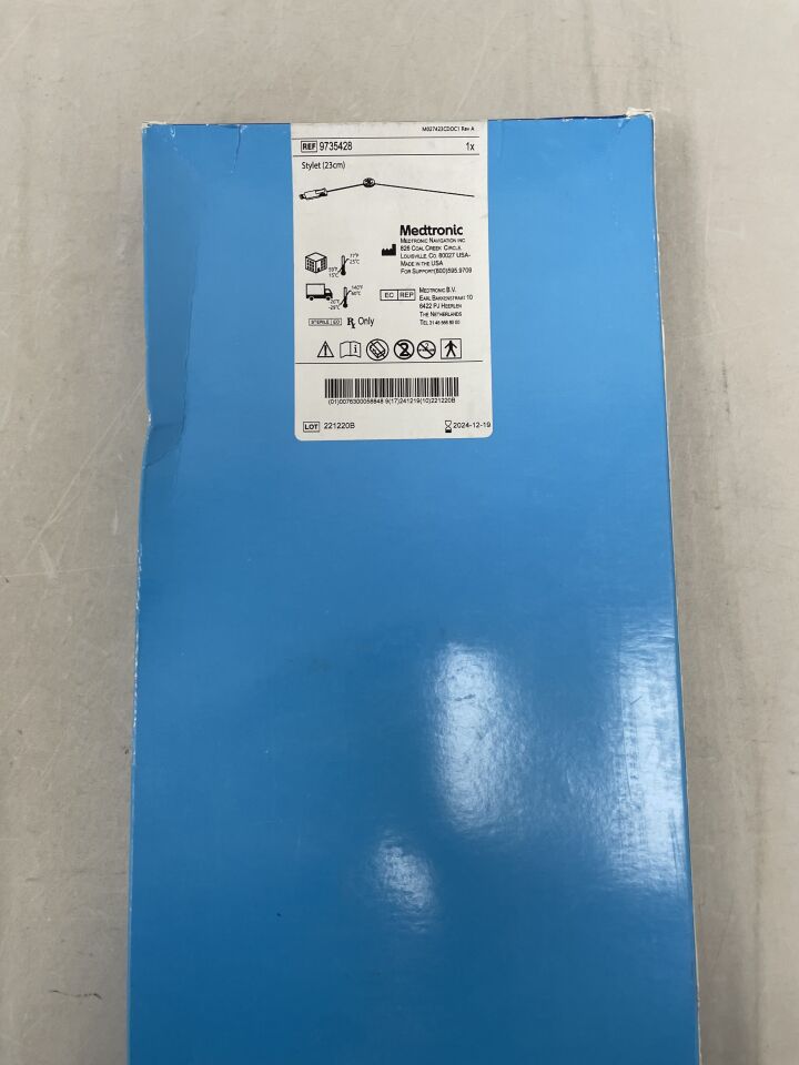9735428 - MEDTRONIC - AxiEM Stylet, 23cm
, () - ( Expiry Date: 2024-12-19 )