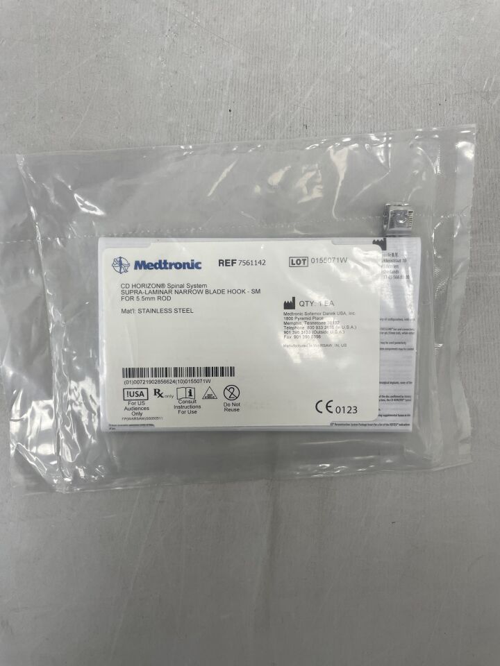 7561142 - MEDTRONIC - CD HORIZON Spinal System Supra-Laminar Narrow Blade Hook, Small , ( EA ) - ( Expiry Date : 2099-12-31 )