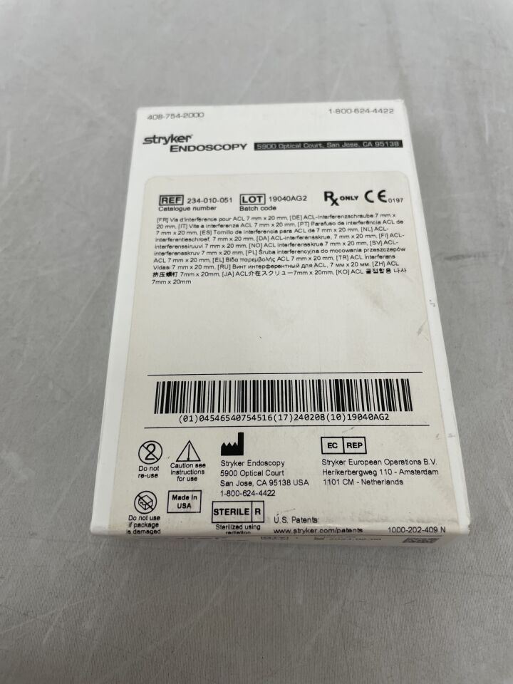 234-010-051 - STRYKER - Titanium Universal Wedge Screws, 7 x 20mm, (BX/1) - ( Expiry Date: 2024-02-08 )