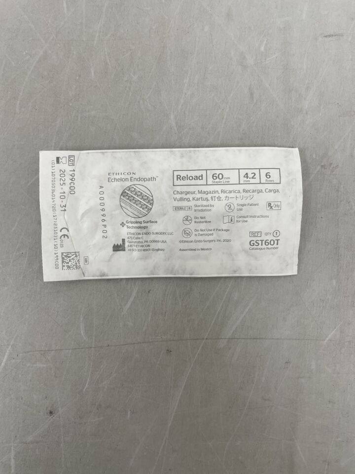 GST60T - ETHICON - Echelon Endopath 吻合器替換裝,帶抓握表面技術,黑色,4.2 毫米展開 x 2.3 毫米閉合高度,(EA)-(有效期至:2025-10-31)