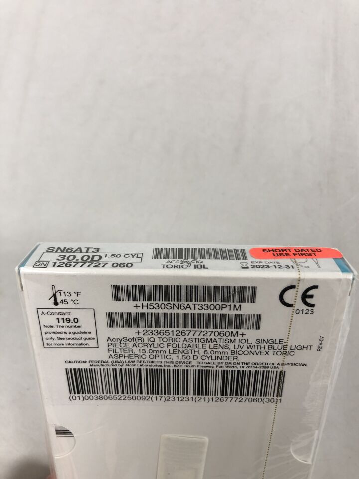 SN6AT3.300 - ALCON - AcrySof IQ TORIC ASTIGMATISM IOL, 30.0D, SINGLE-PIECE ACRYLIC FOLDABLE LENS, UV WITH BLUE LIGHTFILTER, 13.0mm LENGTH, 6.0mm BICONVEX TORICASPHERIC OPTIC, 1.50 D CYLINDER, (BX/1) - ( Expiry Date: 2023-12-31 )
