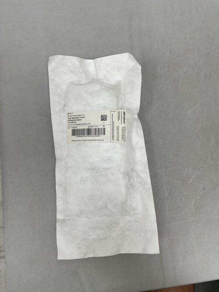 B11LT REP - STRYKER - ETHICON Endopath Xcel Stability Sleeve Bladeless Trocar, 11 dia. x 100 mm L Shaft, (EA) - ( Expiry Date: 2023-12-10 )