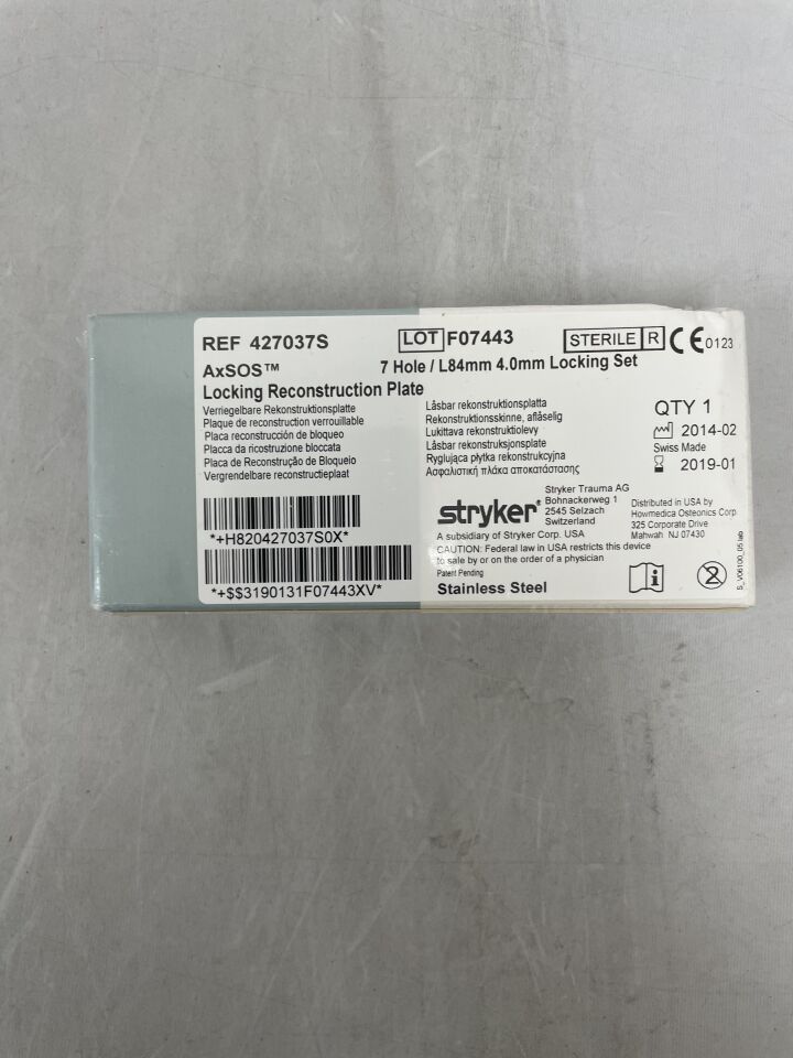 427037S - STRYKER - AxSOS Locking Reconstruction Plate, 7 Hole, 84mm, () - ( Expiry Date: )
