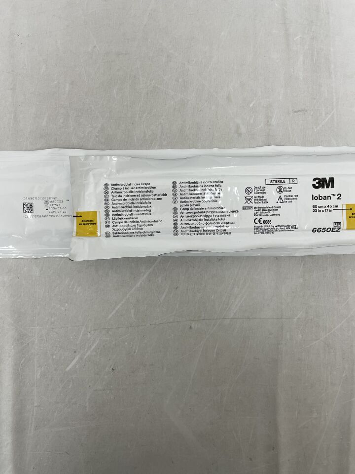 6650EZ - 3M - Campo de incisión antimicrobiano Loban 2, 23 x 17 pulgadas, ( ) - ( Fecha de caducidad: 3)