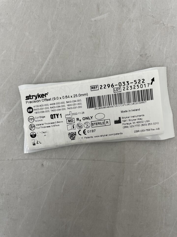 2296-033-522 - STRYKER - Precision Offset Oscillating/Sagittal Blade 9mm x 25mm x 0.64mm , ( ) - ( Expiry Date : )