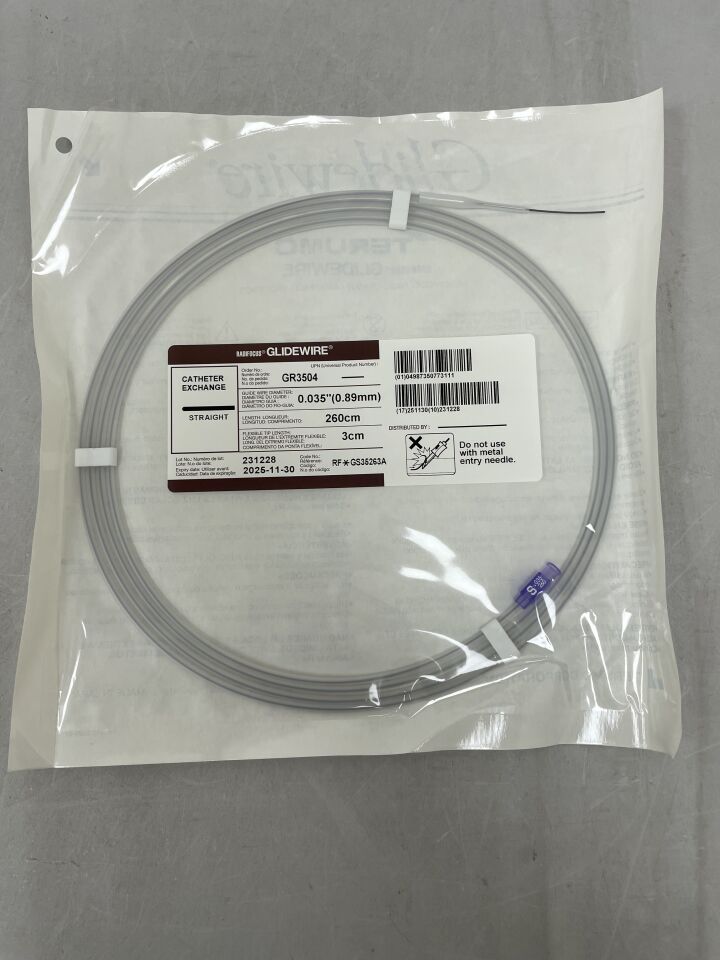GR3504 - TERUMO - RADIFOCUS GLIDEWIRE ADVANTAGE Guía recta, 0,035 pulgadas, longitud de 260 cm, longitud de punta flexible de 3 cm, ( ) - ( Fecha de caducidad : )