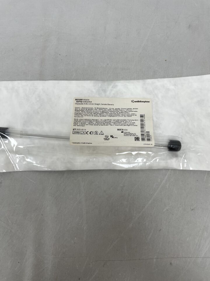 10630 - SMITH & NEPHEW - Disposable Knife: 3.0mm Straight, Serrated Banana, (EA) - ( Expiry Date: 2025-02-18 )