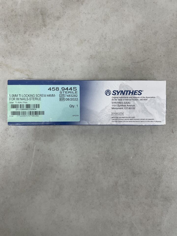 458.944S - SYNTHES - 5.0mm ti locking screw 44mm- for im nails, (BX/1) - ( Expiry Date: 2022-08-01 )