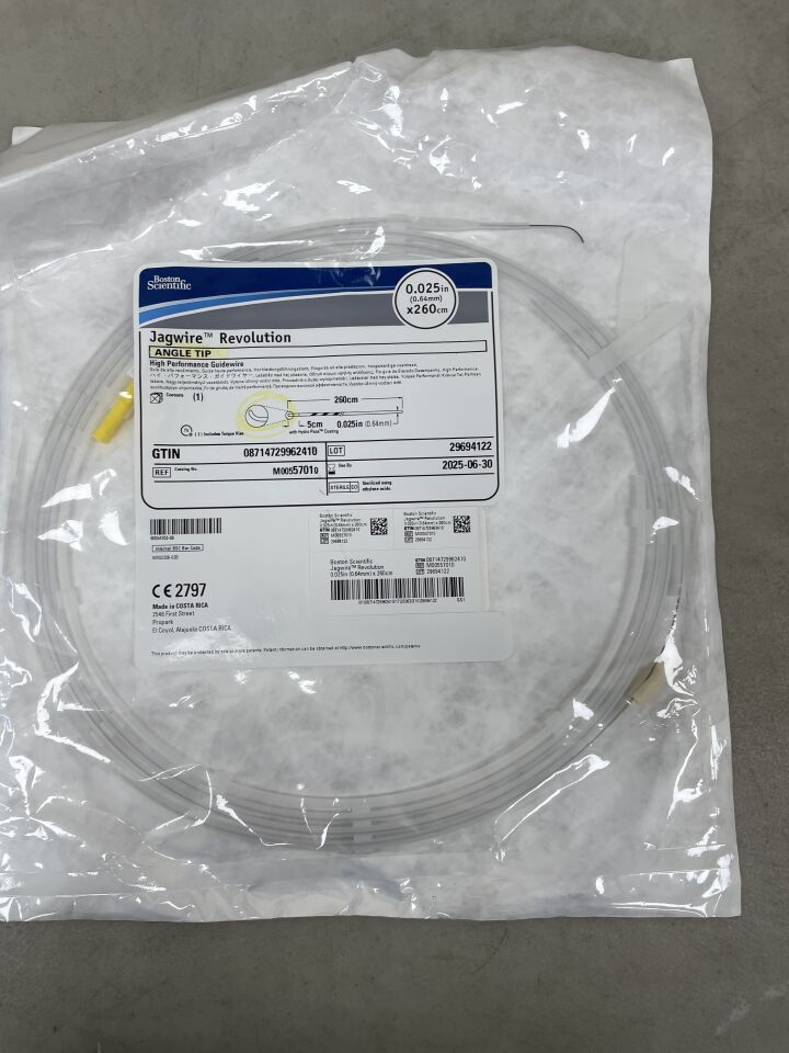 5701 - BOSTON SCIENTIFIC - Jagwire Revolution High Performance Guidewire - Angle Tip - .025" x 260cm, (EA) - ( Expiry Date: 2025-06-30 )