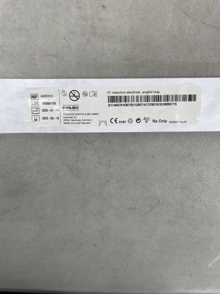 A22231C - OLYMPUS - HF Resection Electrode, Angled Loop, 24 to 28 Fr Size, 0.35 mm Wire, 12/30 Degree Angle
, () - ( Expiry Date: 2025-05-19 )