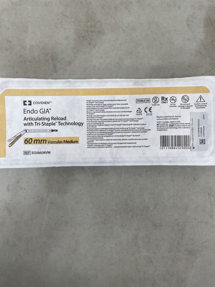 EGIA60AVM - COVIDIEN - Endo GIA 標準尖端血管/中等組織可彎曲縫合器替換裝,棕褐色,60 毫米尺寸,(EA)-(有效期:2028-04-30)