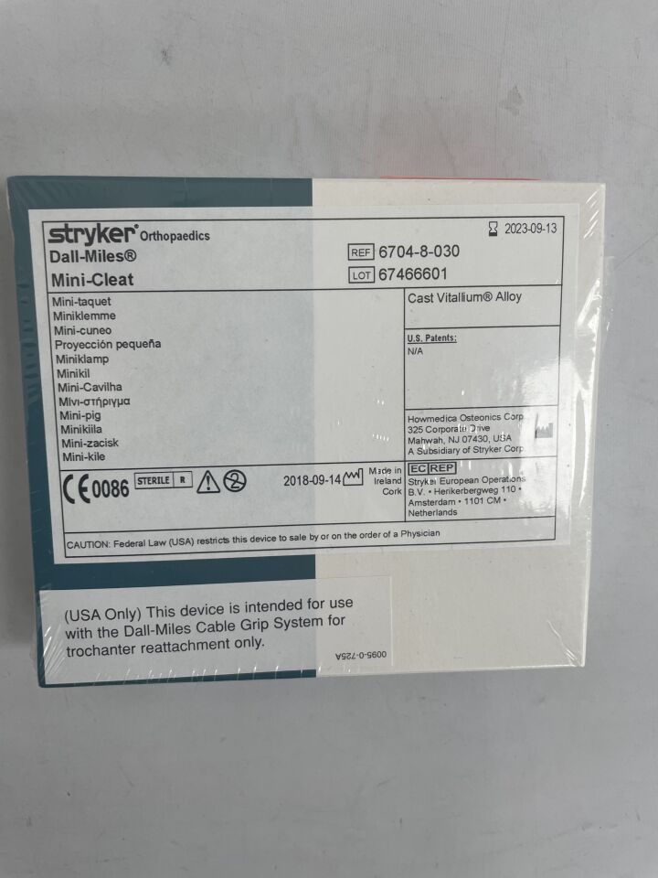 6704-8-030 - STRYKER - Dall-Miles Mini-Cleat, cast vitallium alloy, (BX/1) - ( Expiry Date: 2025-03-03 )