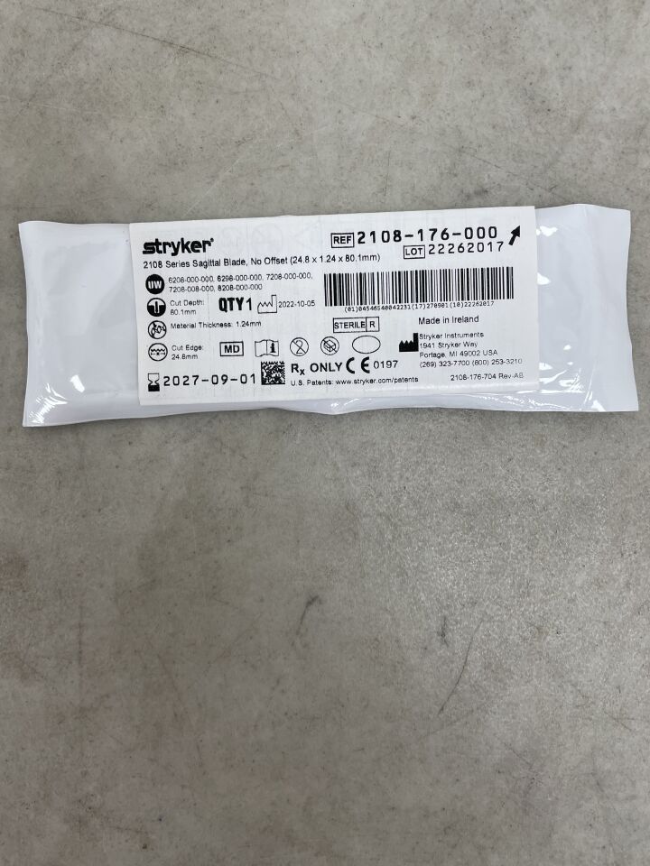 2108-176-000 - STRYKER - SAGITTAL BLADE WIDE EXTRA THICK NO OFFSET, 24.8 x 1.24 x 80.1mm , ( EA ) - ( Expiry Date : 2027-09-01 )