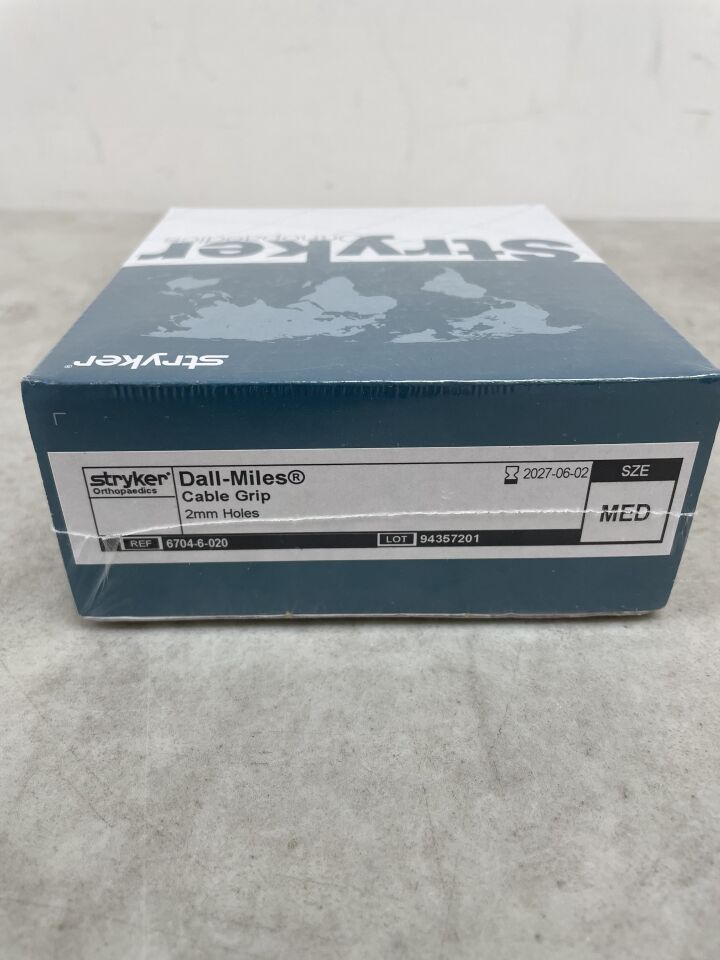 6704-6-020 - STRYKER - Dall-Miles System: Medium Grip, 2.0mm Holes , ( BX/1 ) - ( Expiry Date : 2027-06-02 )