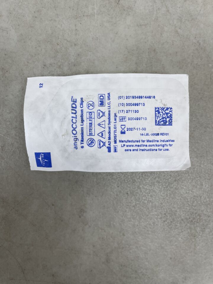 MDS7TLG1 - MEDLINE - angiOcclude Large, 6 clips de ligadura de titanio (cada uno) - (Fecha de caducidad: 30/11/2027)