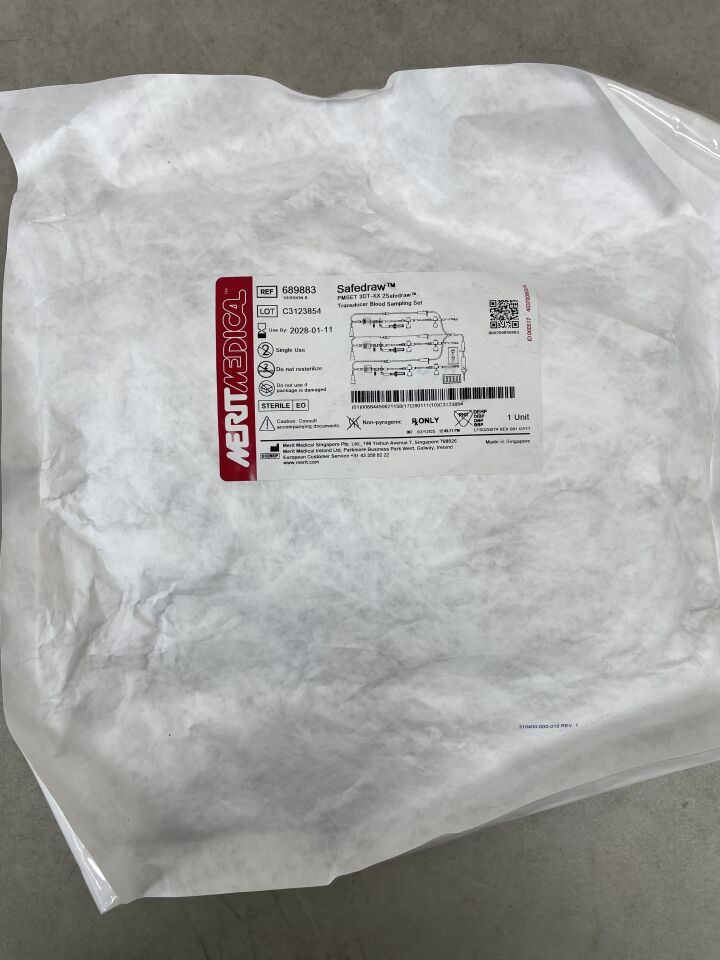 689883 - MERIT MEDICAL - Safedraw Transducer Blood Sampling Set, (EA) - ( Expiry Date: 2028-01-11 )