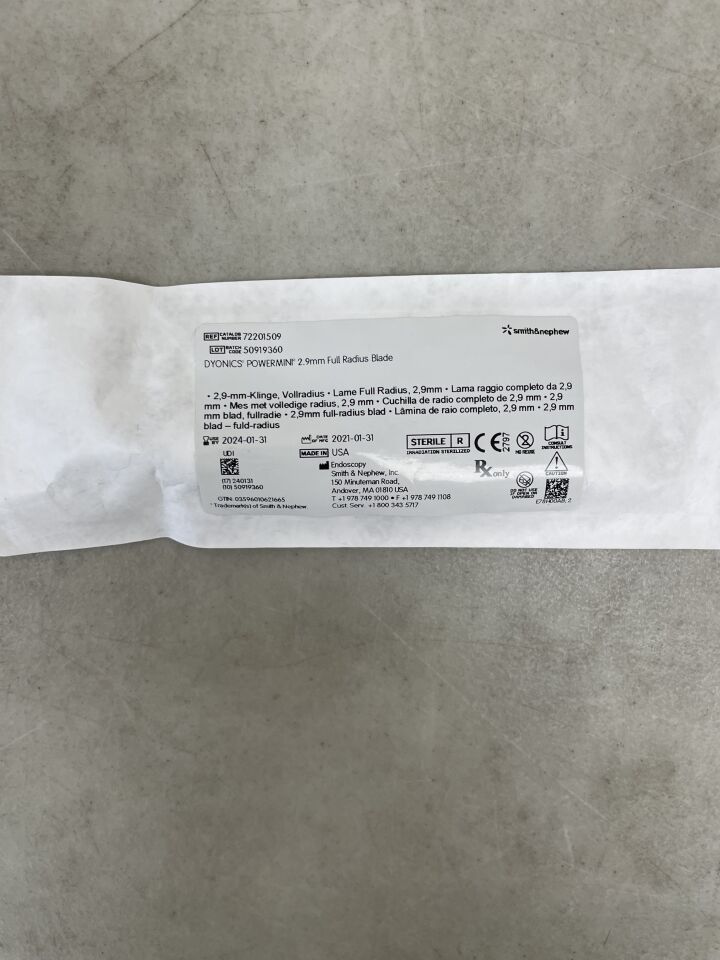 72201509 - SMITH & NEPHEW - Dyonics Full Radius Shaver Blade, 2.9 dia. x 70 mm L, (EA)