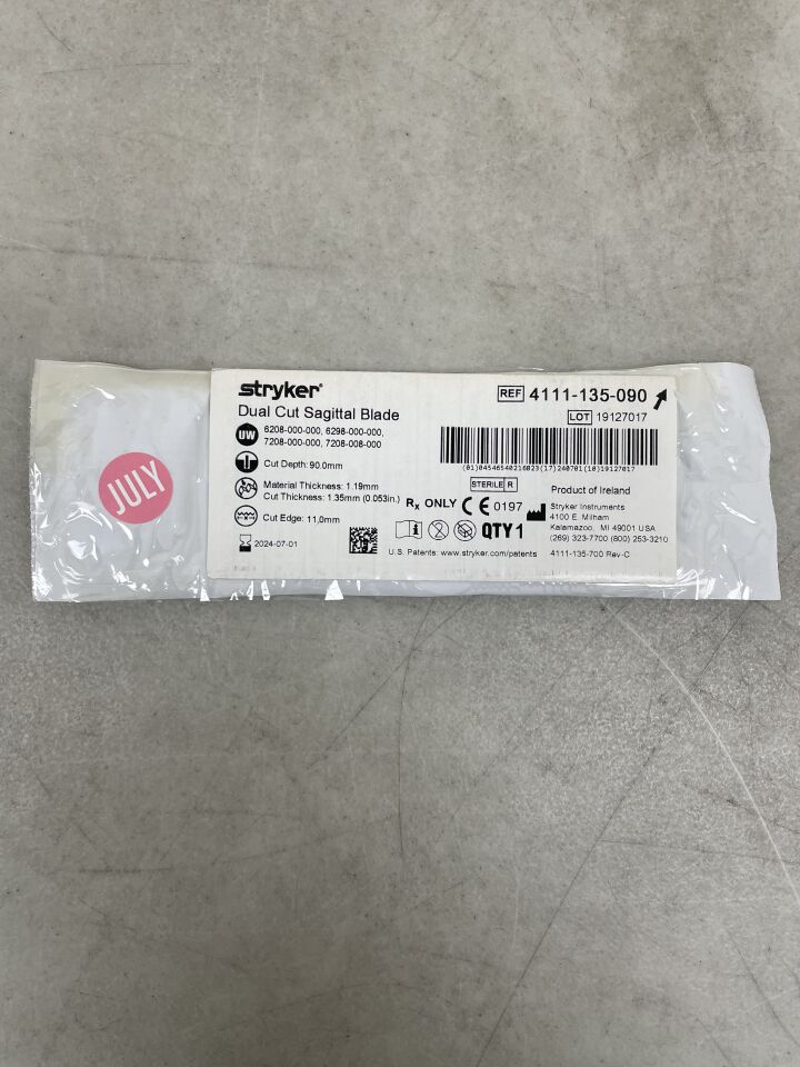 4111-135-090 - STRYKER - Dual-Cut Sagittal Blade 11mm x 90mm x 1.35mm, (EA) - ( Expiry Date: 2024-07-01 )