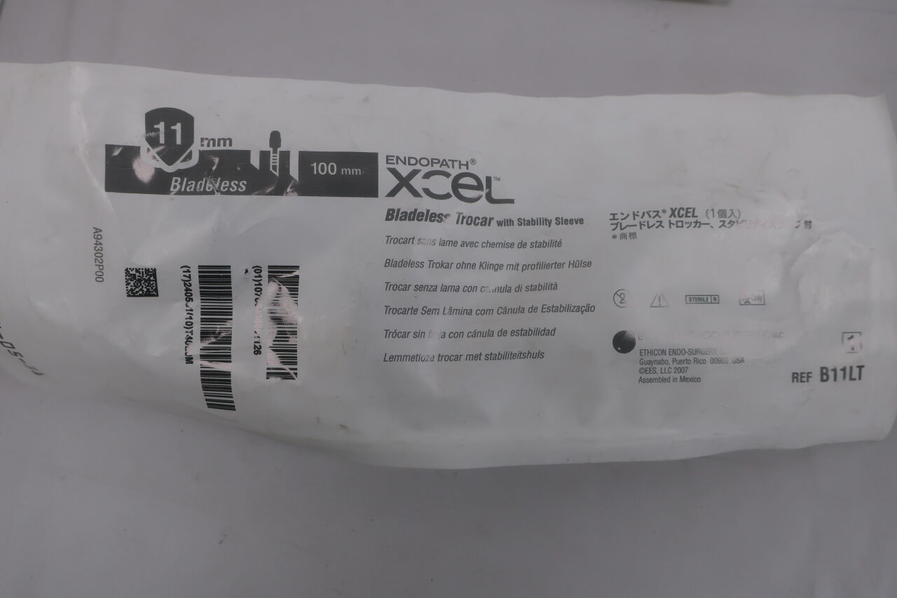 B11LT - ETHICON - Endopath Xcel Stability Sleeve Bladeless Trocar, 11 dia. x 100 mm L Shaft, () - ( Expiry Date: 2025-02-28 )