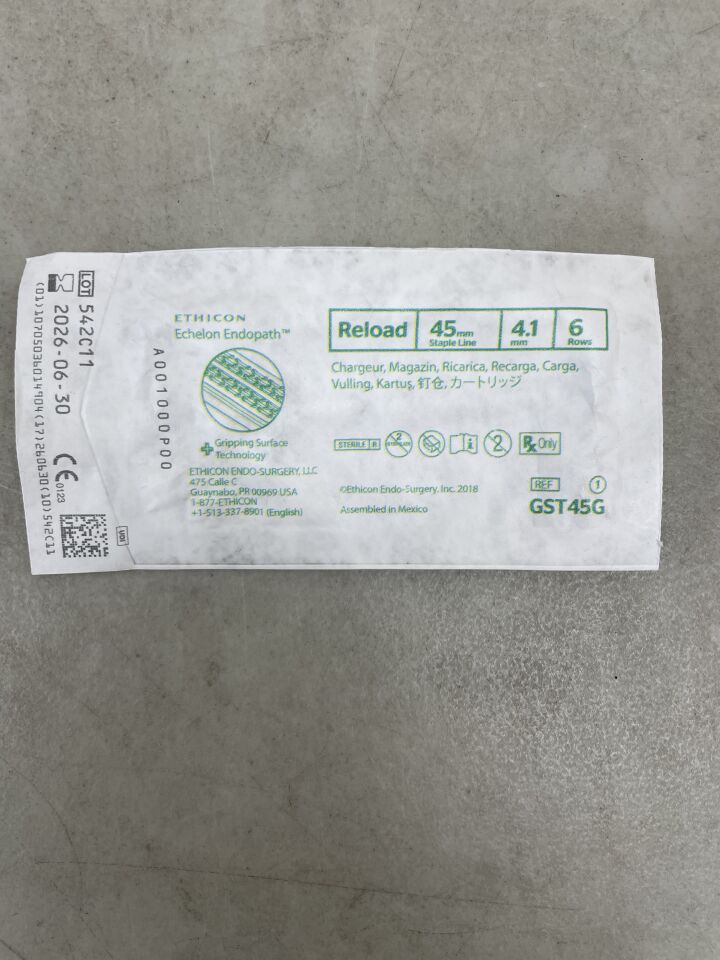 GST45G - ETHICON - Echelon Endopath 吻合器替換裝,帶抓握表面技術,綠色,4.1 毫米展開 x 2 毫米閉合高度,(EA)-(有效期至:2026-06-30)